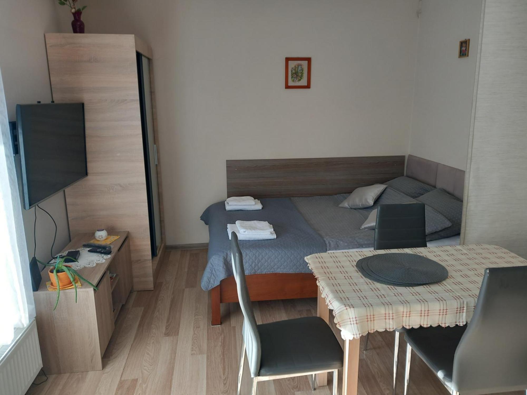 Apartament Jelenia Gora - Cieplice Buitenkant foto