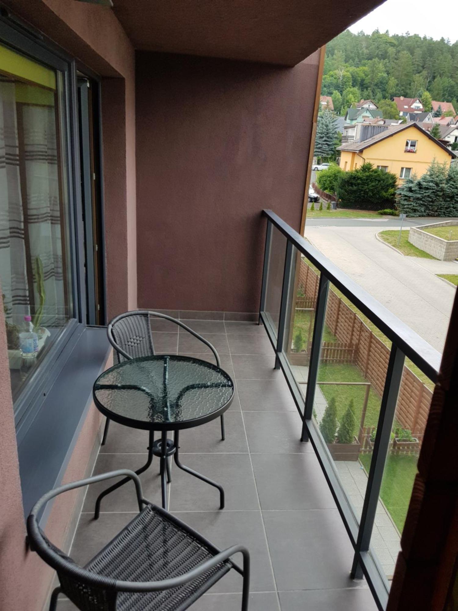 Apartament Jelenia Gora - Cieplice Buitenkant foto